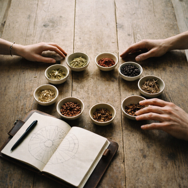 Dégustation à quatre mains, storytasting et co-construction sensorielle